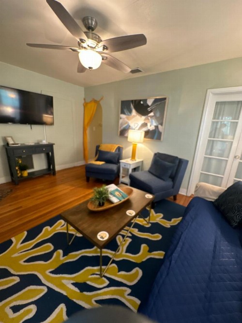PAG Beachhouse Rentals - image 36