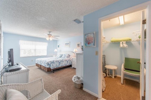 302 Beach Place Condos - image 3