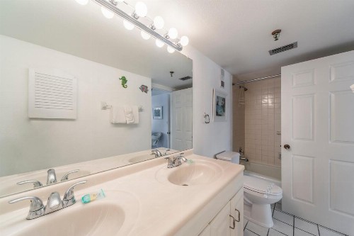 302 Beach Place Condos - image 8