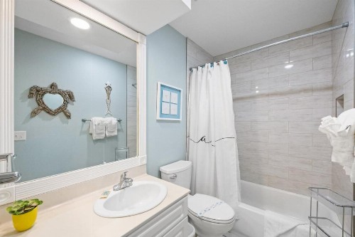 301 Crimson Condos - image 36