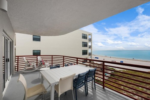 301 Crimson Condos - image 7