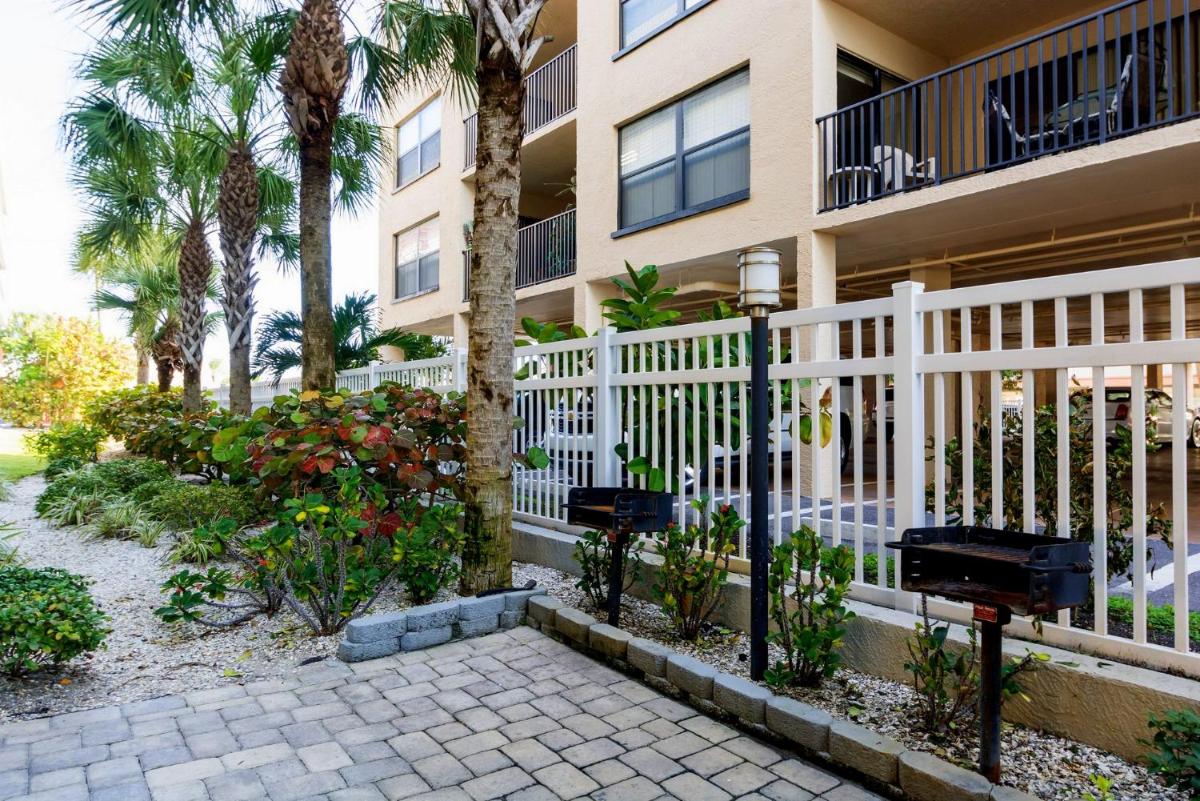 201 Crimson Condos - image 2