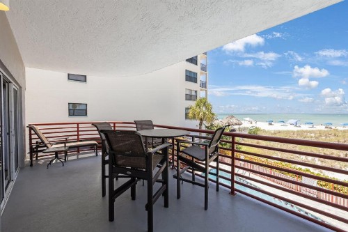 101 Crimson Condos - image 37
