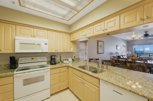 101 Crimson Condos - image 43