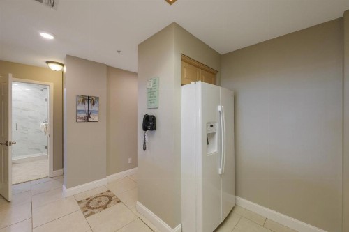 101 Crimson Condos - image 45