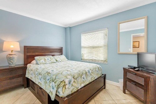 106 Beach Place Condos - image 22
