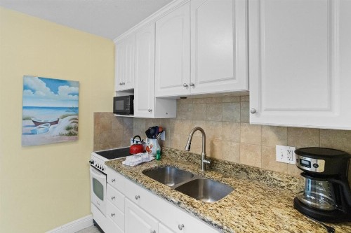 333 Surf Song Resort - image 10