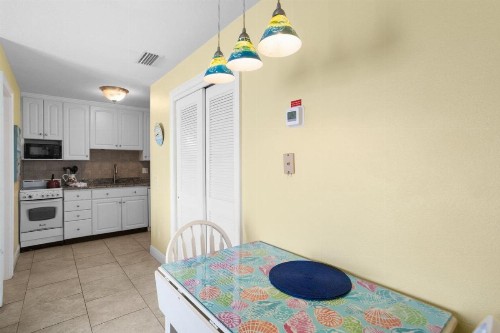 333 Surf Song Resort - image 3