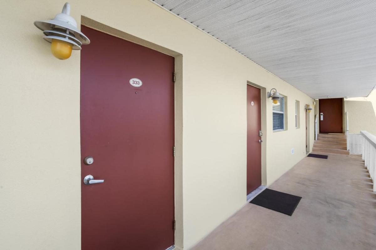 333 Surf Song Resort - image 4