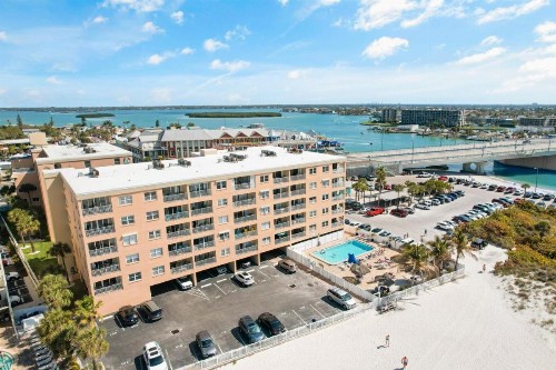 402 Beach Place Condos - image 20