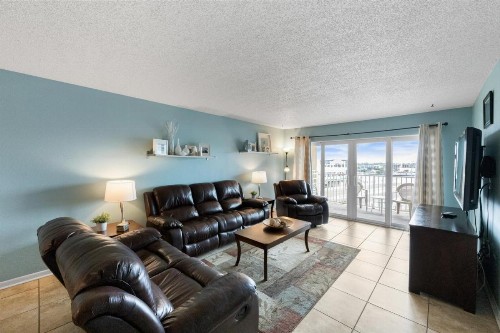 402 Beach Place Condos - image 28