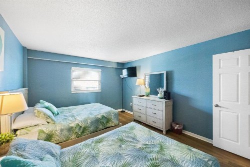 402 Beach Place Condos - image 29