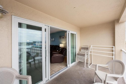 402 Beach Place Condos - image 30