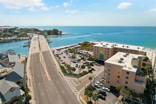 402 Beach Place Condos - image 35