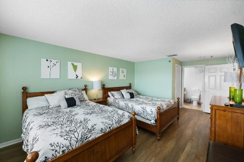 402 Beach Place Condos - image 49