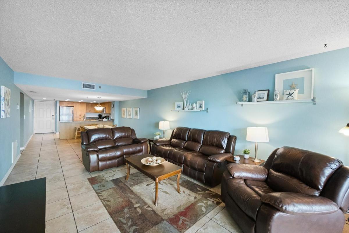 402 Beach Place Condos - image 7