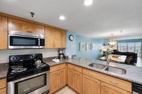 402 Beach Place Condos - image 8