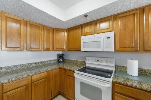 411 Beach Place Condos - image 21
