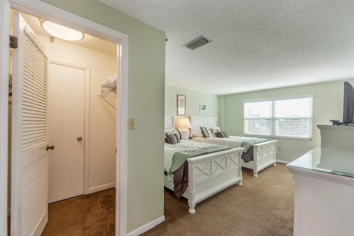 101 Beach Place Condos - image 2