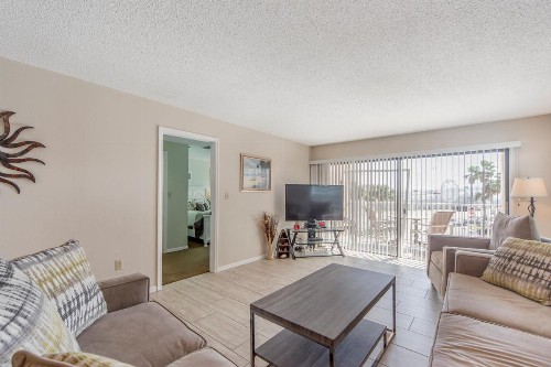 101 Beach Place Condos - image 4