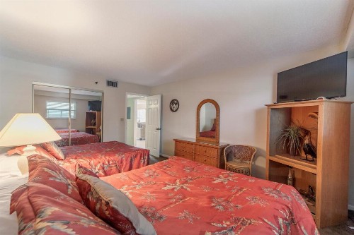 101 Beach Place Condos - image 40