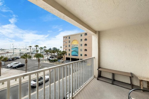203 Beach Place Condos - image 23