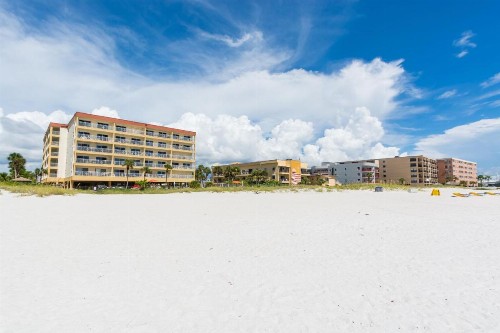 108 Madeira Norte Condo - image 1