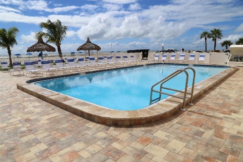 201 Beach Place Condos - image 12