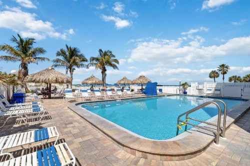 201 Beach Place Condos - image 14