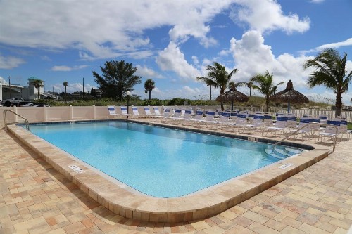 201 Beach Place Condos - image 8