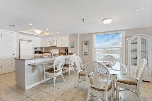 #304 Beach Place Condos - image 25