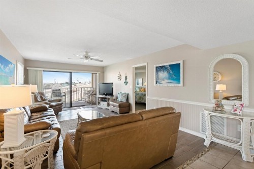 #304 Beach Place Condos - image 3