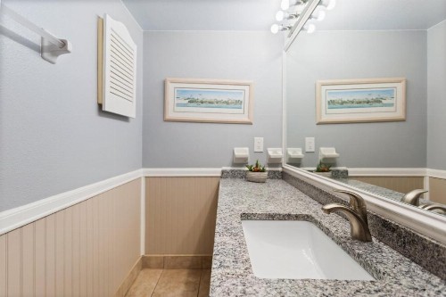 #304 Beach Place Condos - image 30