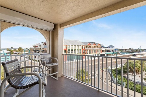 #304 Beach Place Condos - image 36