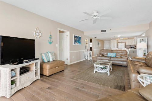 #304 Beach Place Condos - image 5
