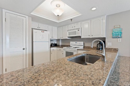#304 Beach Place Condos - image 8