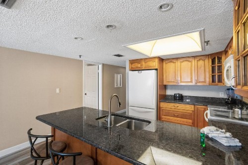 408 Beach Place Condos - image 38