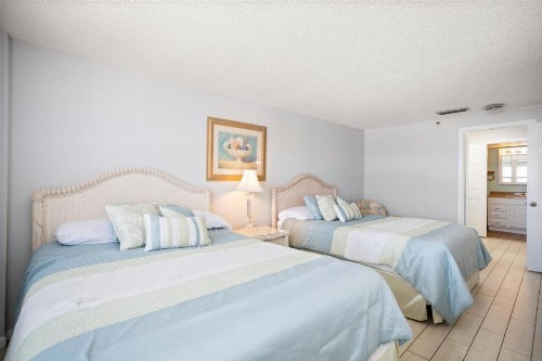405 Beach Place Condos - image 15