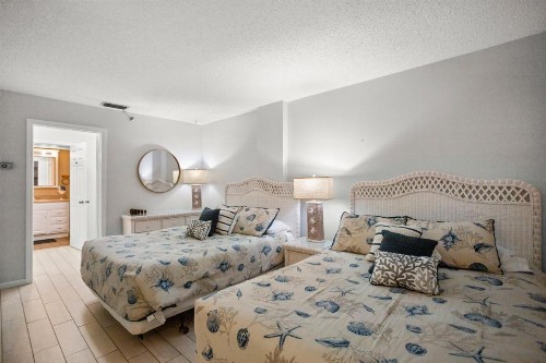 405 Beach Place Condos - image 38