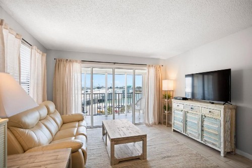 405 Beach Place Condos - image 39