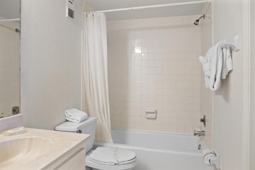 310 Beach Place Condos - image 5