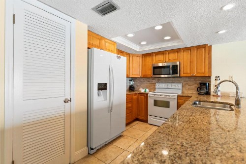 309 Beach Place Condos - image 11