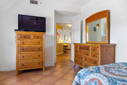 105 Crimson Condos - image 29