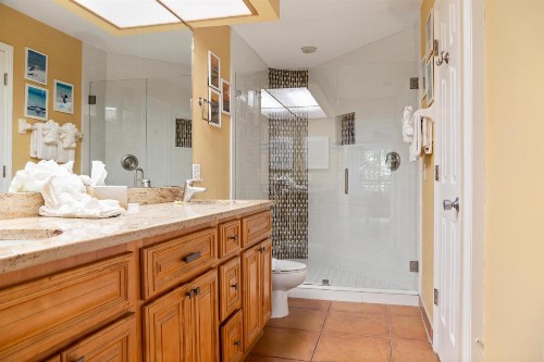 105 Crimson Condos - image 39