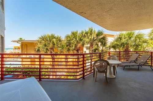 104 Crimson Condos - image 31