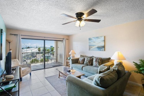 303 Beach Place Condos - image 1