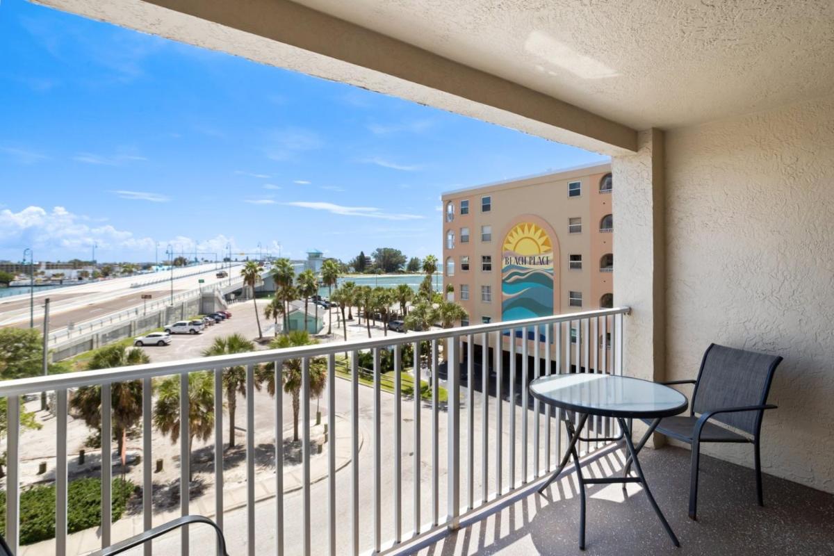 303 Beach Place Condos - image 3