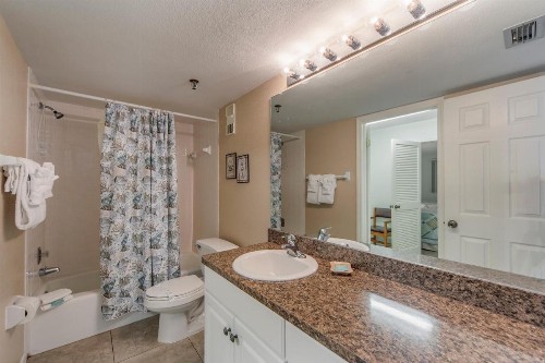 207 Beach Place Condos - image 23