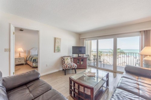 207 Beach Place Condos - image 32