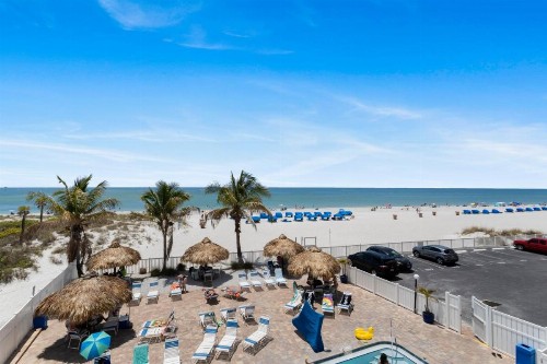 206 Beach Place Condos - image 14